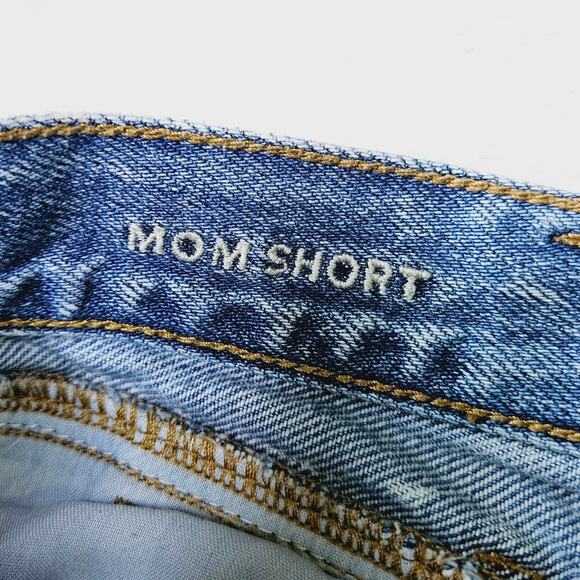 American Eagle Acid Wash High Rise Boho Festival Denim Mom Short Size 4 - Picture 3 of 11